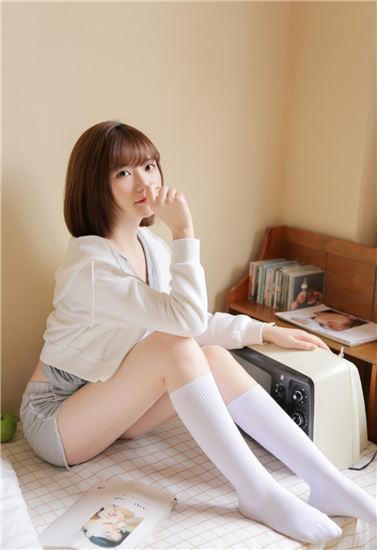 花季传媒app每天免费3次观影打扑克截图2