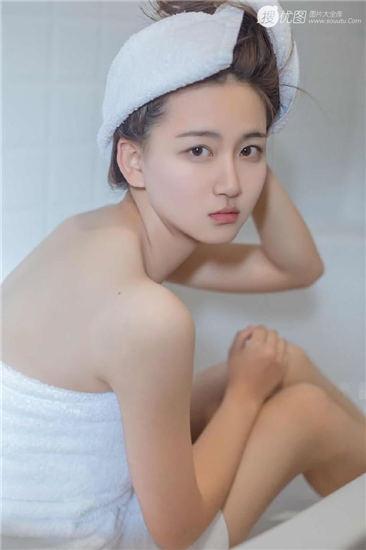污的草莓丝瓜向日葵黄瓜榴莲网页版截图2